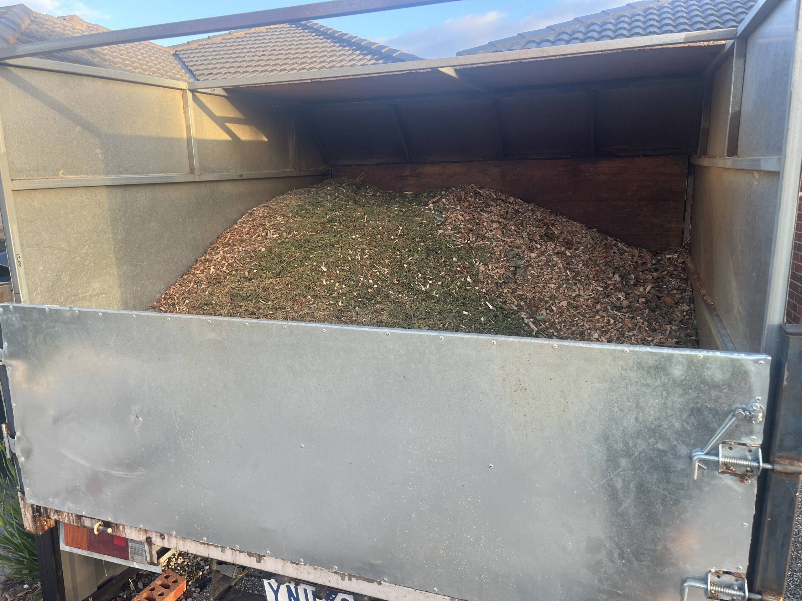 Mulching by Safer Trees Melbourne